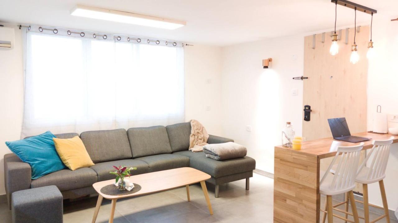 Primrose Boutique Apartment อัชโดด ภายนอก รูปภาพ